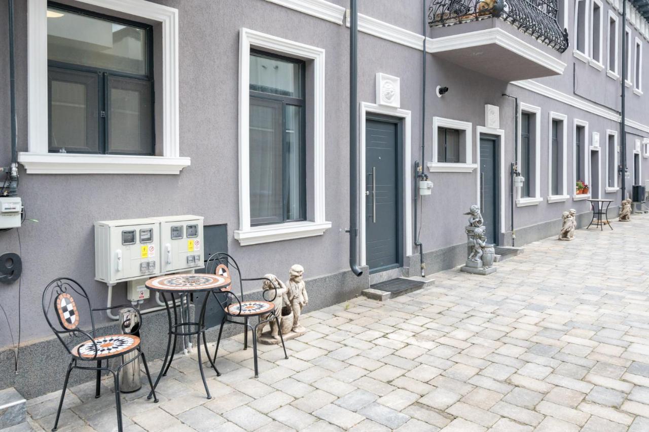 Blue-Line-Apartment-Unirii Bucharest Exterior photo